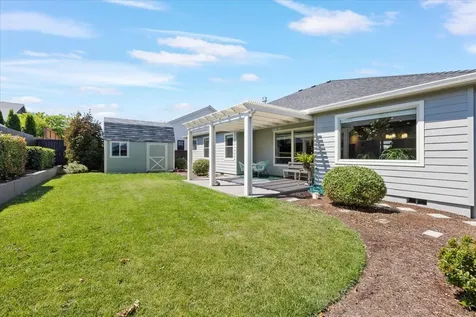 2668 Farmington Avenue Medford OR 97504