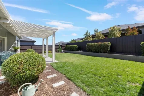 2668 Farmington Avenue Medford OR 97504