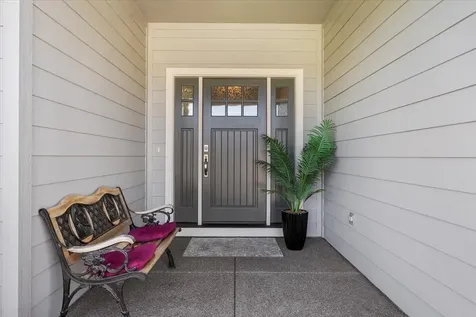 2668 Farmington Avenue Medford OR 97504