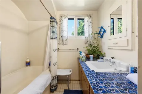 395 Helman Street Ashland OR 97520