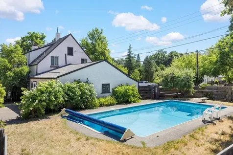 395 Helman Street Ashland OR 97520