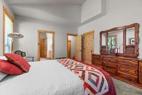 55851 Wood Duck Drive Bend OR 97707