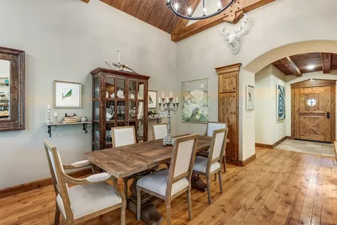 61256 Gorge View Street Bend OR 97702