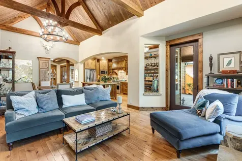 61256 Gorge View Street Bend OR 97702