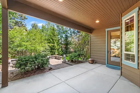 61256 Gorge View Street Bend OR 97702