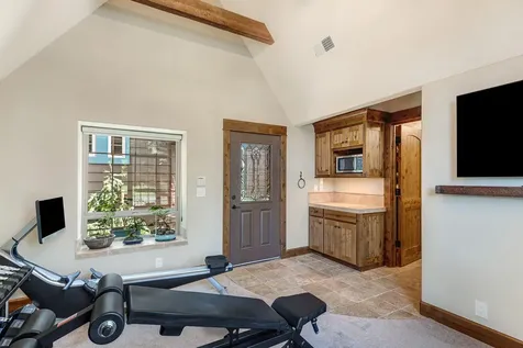 61256 Gorge View Street Bend OR 97702