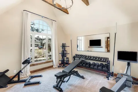 61256 Gorge View Street Bend OR 97702