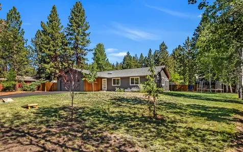 2618 NW Marken Street Bend OR 97703