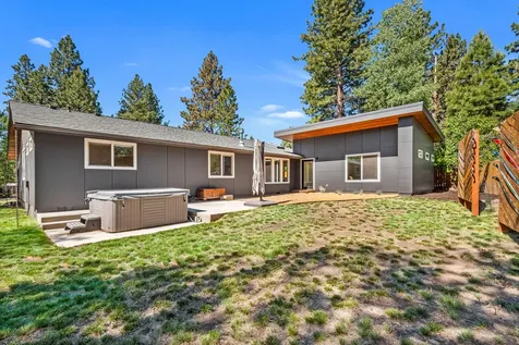 2618 NW Marken Street Bend OR 97703