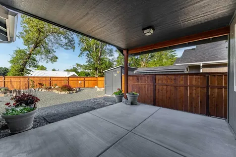 2059 SW Ford Street Grants Pass OR 97526