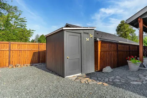 2059 SW Ford Street Grants Pass OR 97526