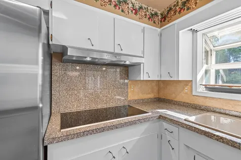 1418 Larkspur Avenue Medford OR 97504