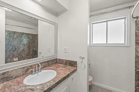 1418 Larkspur Avenue Medford OR 97504