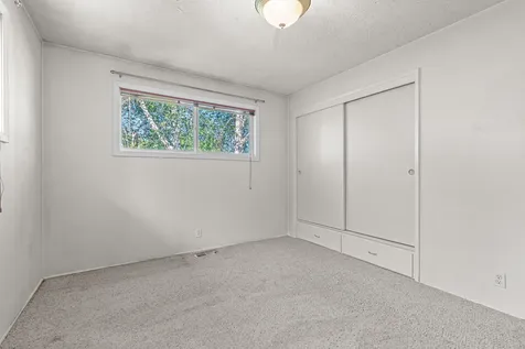 1418 Larkspur Avenue Medford OR 97504