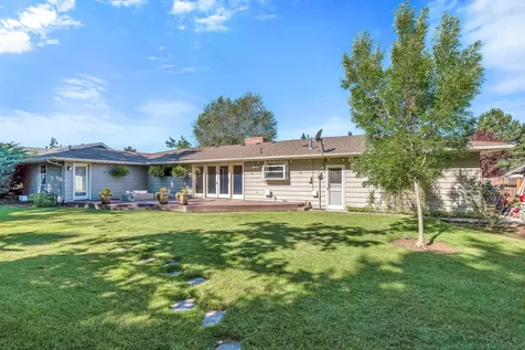 1418 Larkspur Avenue Medford OR 97504