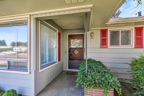 1418 Larkspur Avenue Medford OR 97504