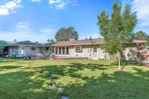 1418 Larkspur Avenue Medford OR 97504