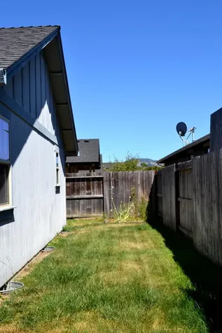 2875 SW Shimmer Lane Grants Pass OR 97527