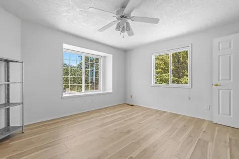 4958 Pioneer Road Medford OR 97501