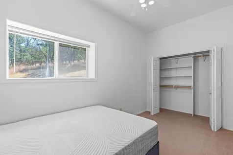 4958 Pioneer Road Medford OR 97501