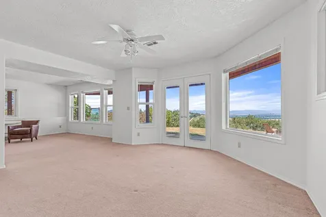 4958 Pioneer Road Medford OR 97501