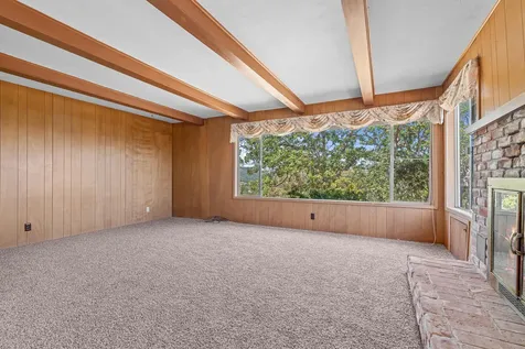 4958 Pioneer Road Medford OR 97501