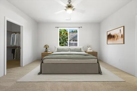 1039 Newcastle Street Medford OR 97501
