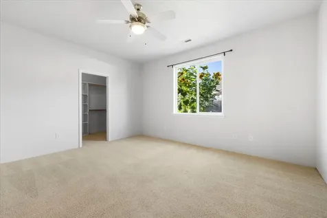 1039 Newcastle Street Medford OR 97501