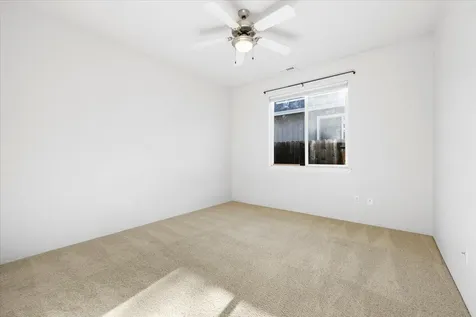1039 Newcastle Street Medford OR 97501