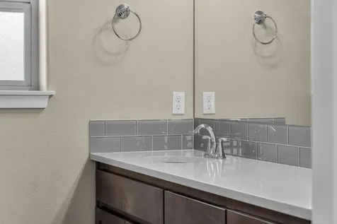 2393 NW Teak Avenue Redmond OR 97756