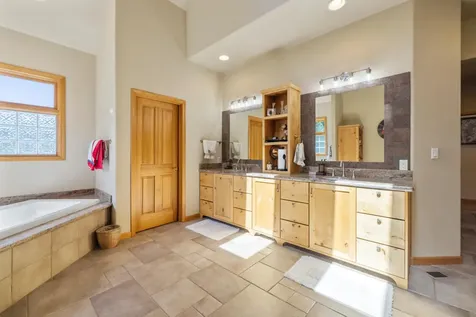 11928 Merganser Road Klamath Falls OR 97601
