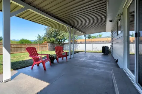 2061 Serenity Drive Medford OR 97504