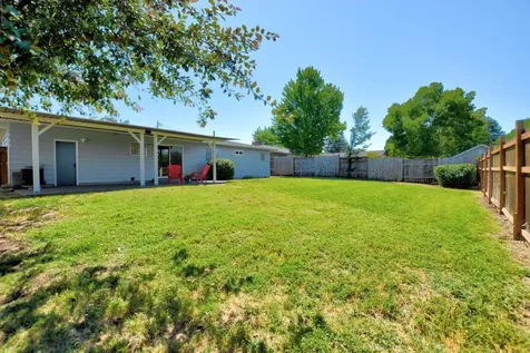 2061 Serenity Drive Medford OR 97504