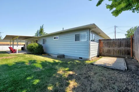 2061 Serenity Drive Medford OR 97504