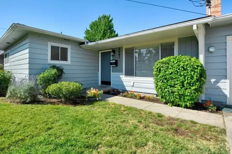 2061 Serenity Drive Medford OR 97504