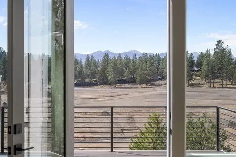 3019 NW Polarstar Court Bend OR 97703