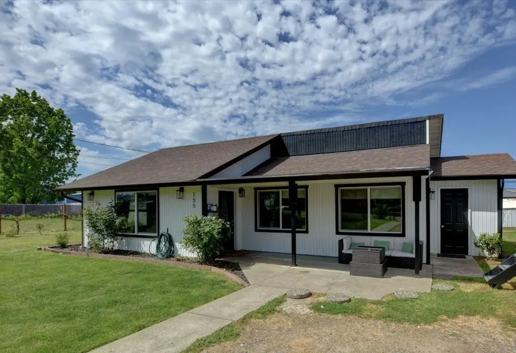 155 Reager Street Medford OR 97501