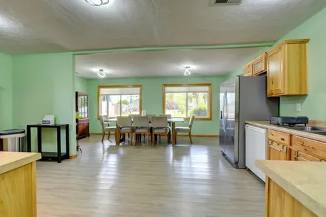 155 Reager Street Medford OR 97501