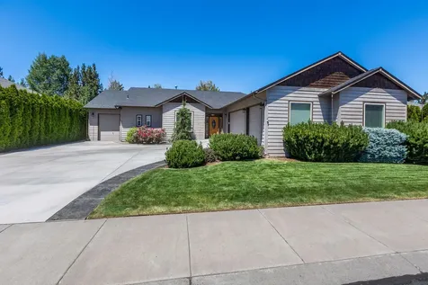 4405 SW Ben Hogan Drive Redmond OR 97756