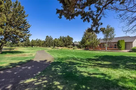 4405 SW Ben Hogan Drive Redmond OR 97756