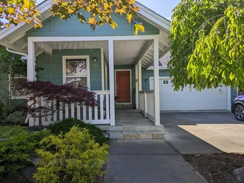 241 Village Park Drive Ashland OR 97520