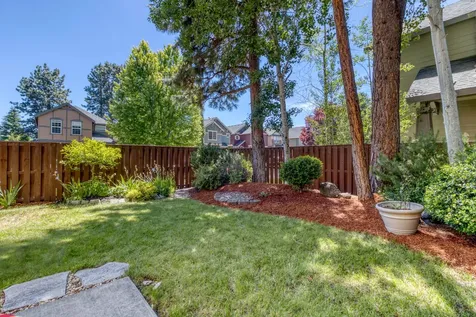 19430 Hollygrape Street Bend OR 97702