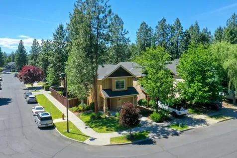 19430 Hollygrape Street Bend OR 97702