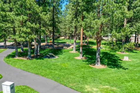 19430 Hollygrape Street Bend OR 97702
