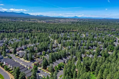 19430 Hollygrape Street Bend OR 97702