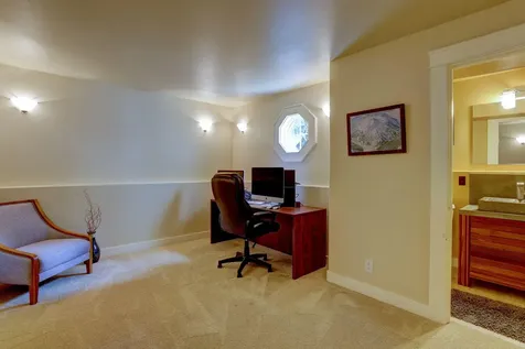 1850 NE Berg Way Bend OR 97701