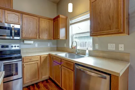 2883 NE Jackdaw Drive Bend OR 97701