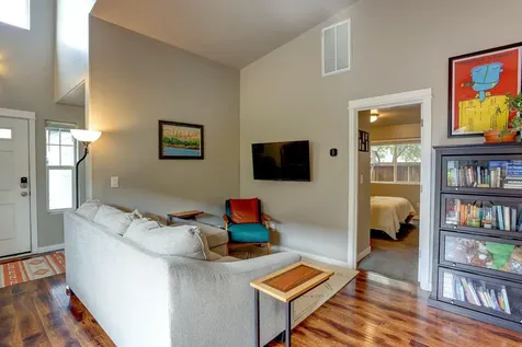 2883 NE Jackdaw Drive Bend OR 97701