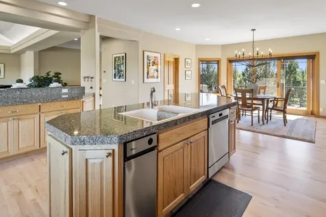 64840 Simon Road Bend OR 97703