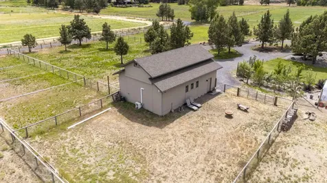 64840 Simon Road Bend OR 97703